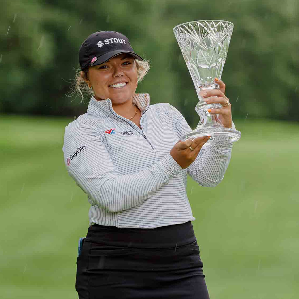 Lauren Stephenson holding trophy